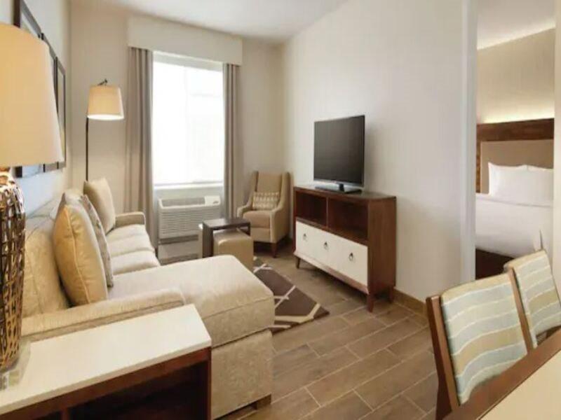 โฮมวูด สวีท บาย ฮิลตัน ซันนีเวล-ซิลิคอน วัลเลย์, แคลิฟอร์เนีย Hotel ภายนอก รูปภาพ